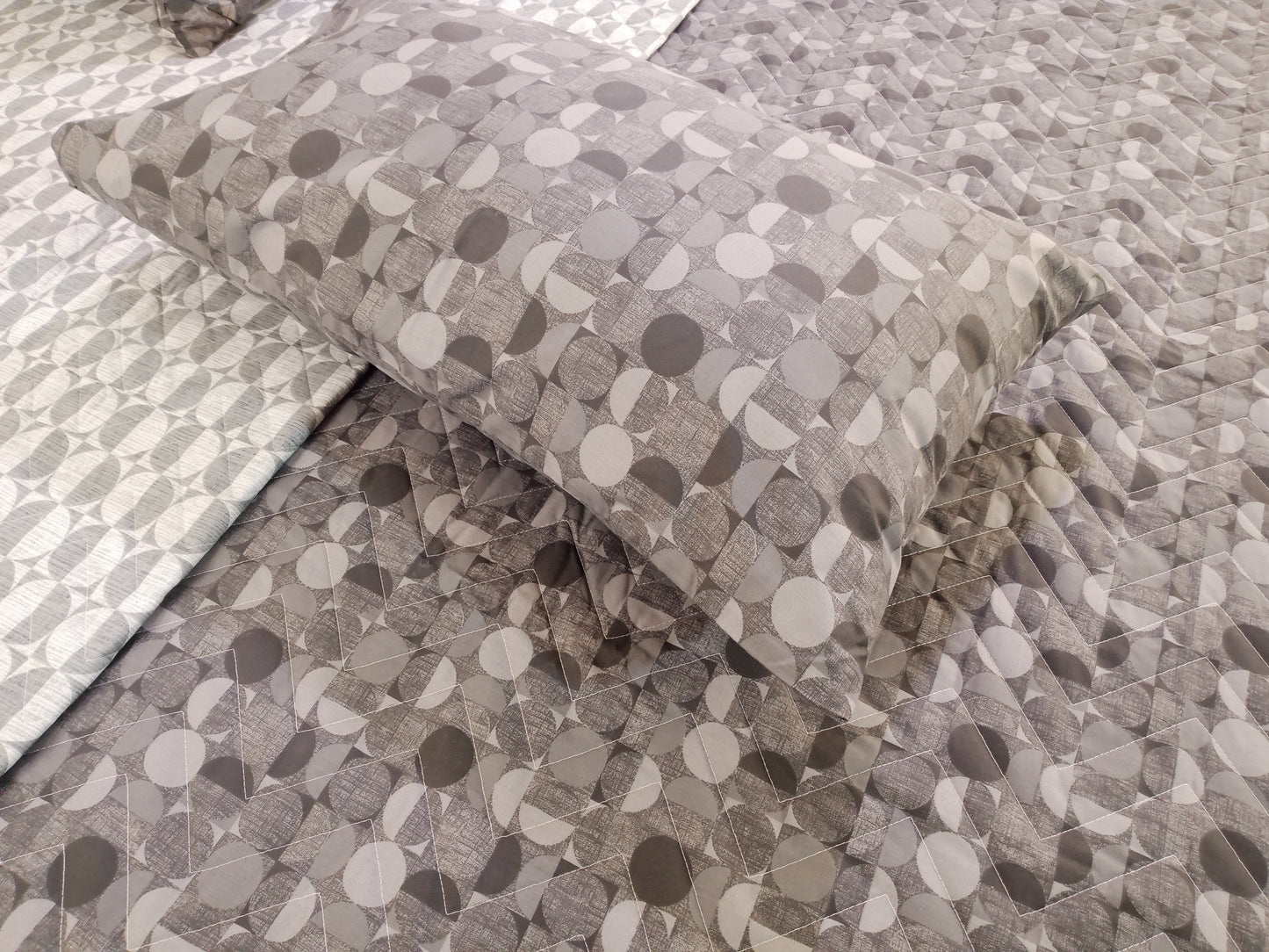 Quilted Bed Spread GT5007